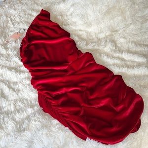 Misguided red velvet one shoulder ruched dress with tags size 8